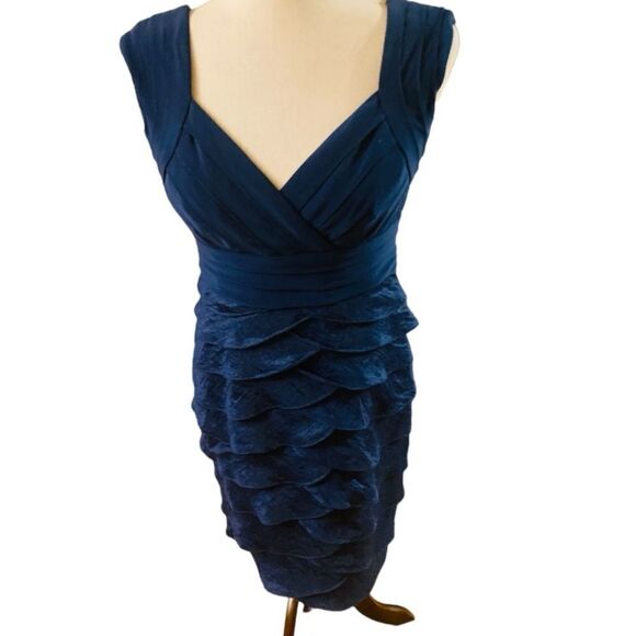 Adrianna Papell Beautiful Dark Blue Dress - Picture 1 of 10